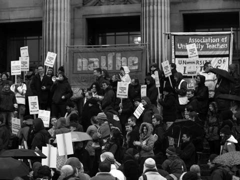 Lecturers picket line